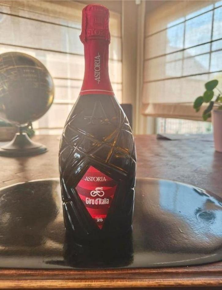 Giro d'Italia 2025 - Prosecco collectors item, Collections, Vins, Neuf, Autres types, Italie, Pleine, Enlèvement
