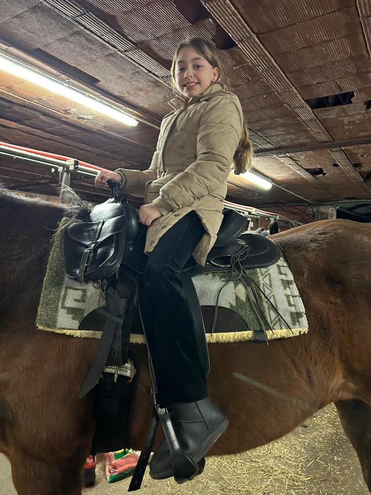 Western première zadel 15, Dieren en Toebehoren, Paarden en Pony's | Zadels, Zo goed als nieuw, Western, Ophalen