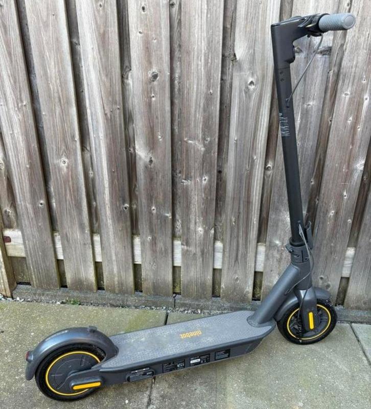 Segway ninebot segway max g30, Fietsen en Brommers, Steps, Gebruikt, Elektrische step (E-scooter), Ophalen