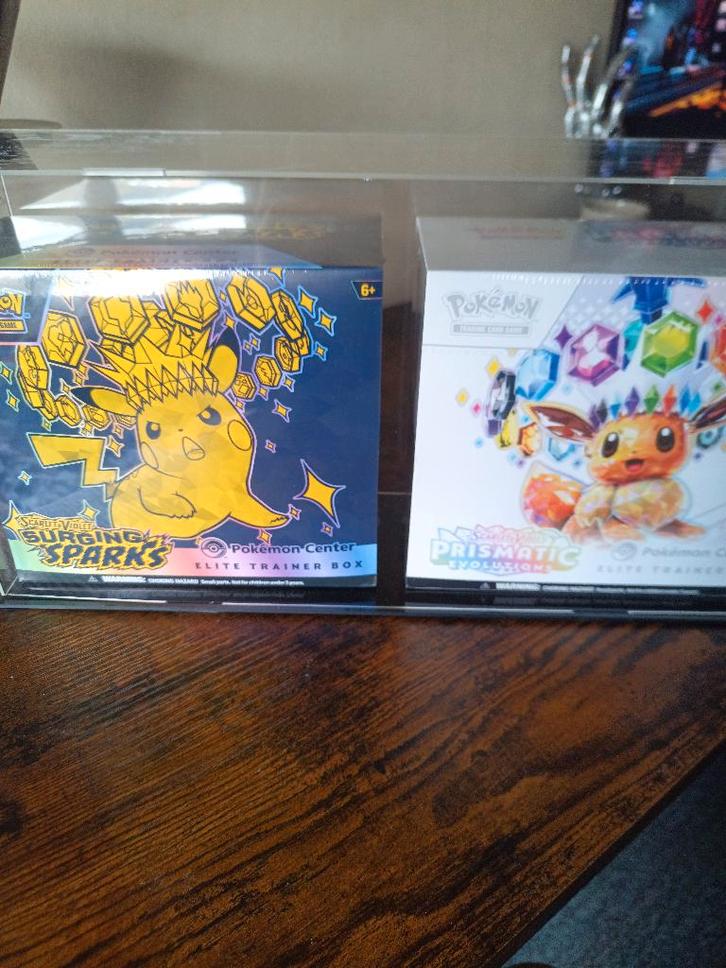 POKEMON CENTER ETB x2, Hobby en Vrije tijd, Verzamelkaartspellen | Pokémon, Nieuw, Boosterbox, Foil, Ophalen