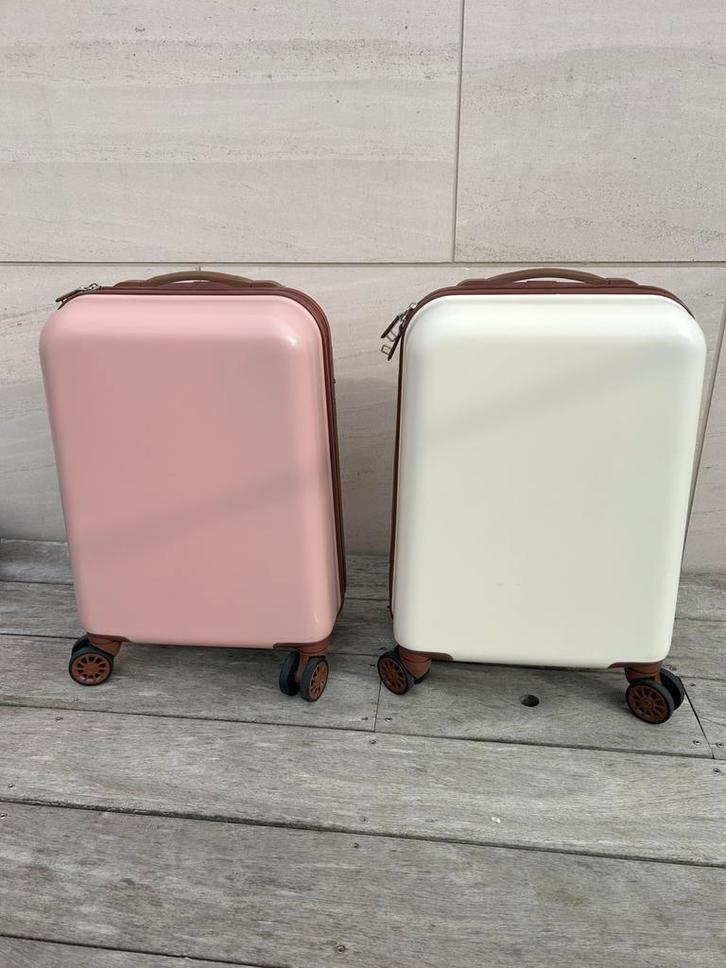 2 mooie Decent Retro Cabin Trolleys handbagage nette staat, Handtassen en Accessoires, Koffers, Zo goed als nieuw, Ophalen