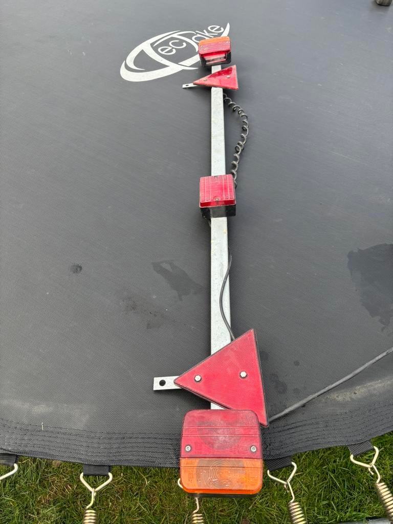 Aanhangwagen lichten, Ophalen