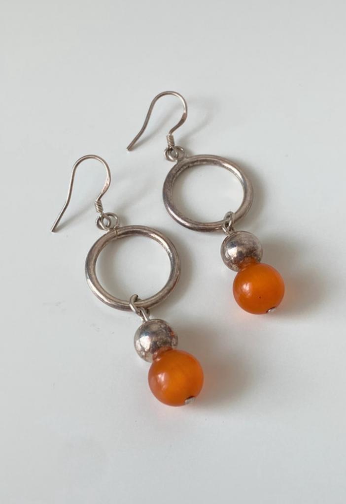 Boucles d'oreilles argent 925 pendentif et pierre orange, Bijoux, Sacs & Beauté, Boucles d'oreilles, Avec strass, Enlèvement ou Envoi