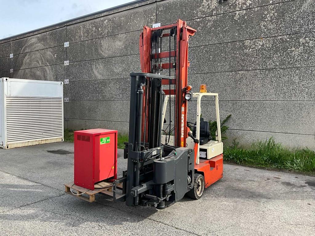 Nissan NM01L15 Forklift à allée étroite, Autre propulsion, Chariot élévateur, Nissan