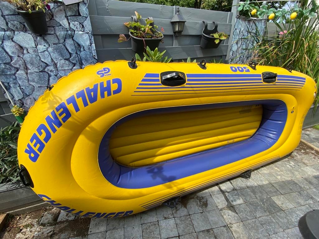 Bateau gonflable 240kg, Sports nautiques & Bateaux, Enlèvement, Utilisé, Autres matériaux, Autres marques