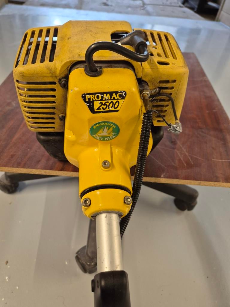 Bosmaaier, Jardin & Terrasse, 30 à 50 cm, Enlèvement, Utilisé, McCULLOCH