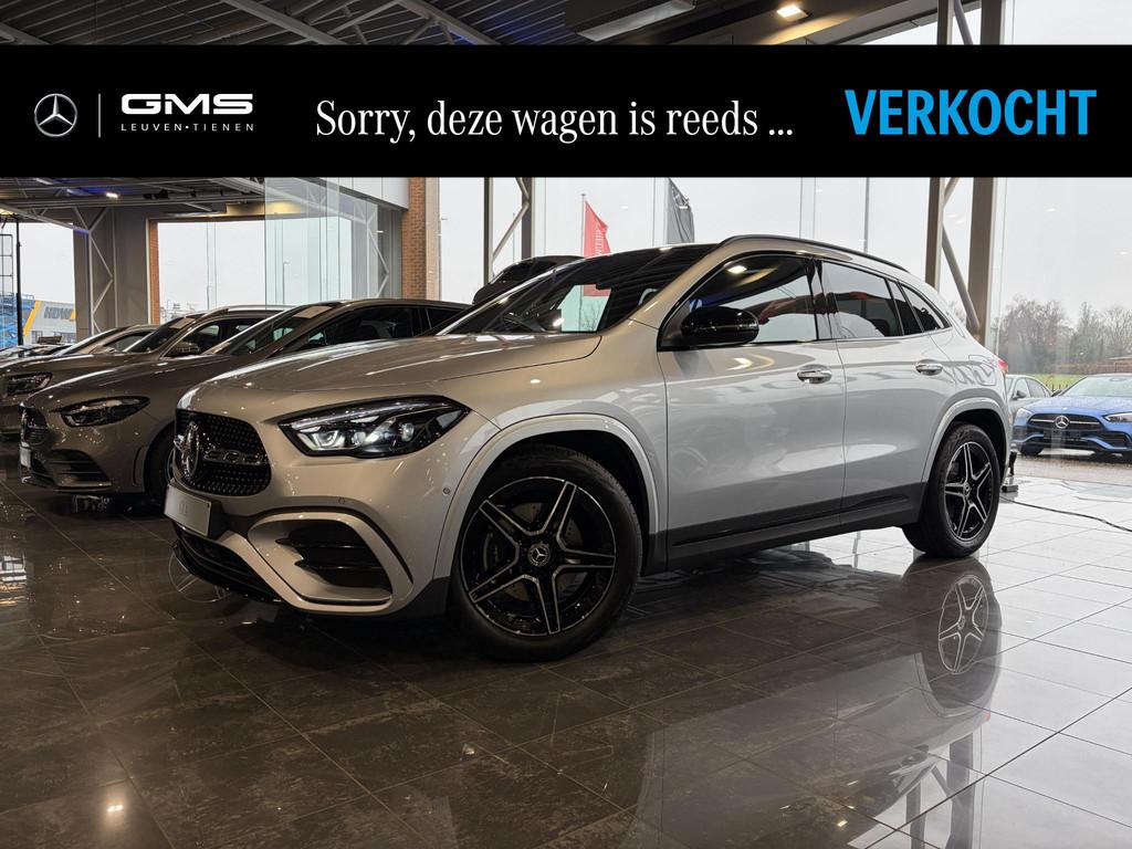 Mercedes-Benz GLA 180 Star Edition, Stof, Zwart, 4 cilinders, 136 pk