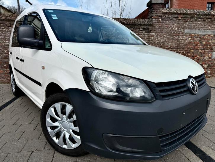 VW CADDY UTiLiTAiRE 1.6TDi 2015 PRET A iMMATRiCULER, Auto's, Bestelwagens en Lichte vracht, Particulier, Radio, Volkswagen, Diesel