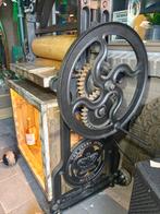 Informations uniques sur le minibar antique du Pays de Galle, Enlèvement