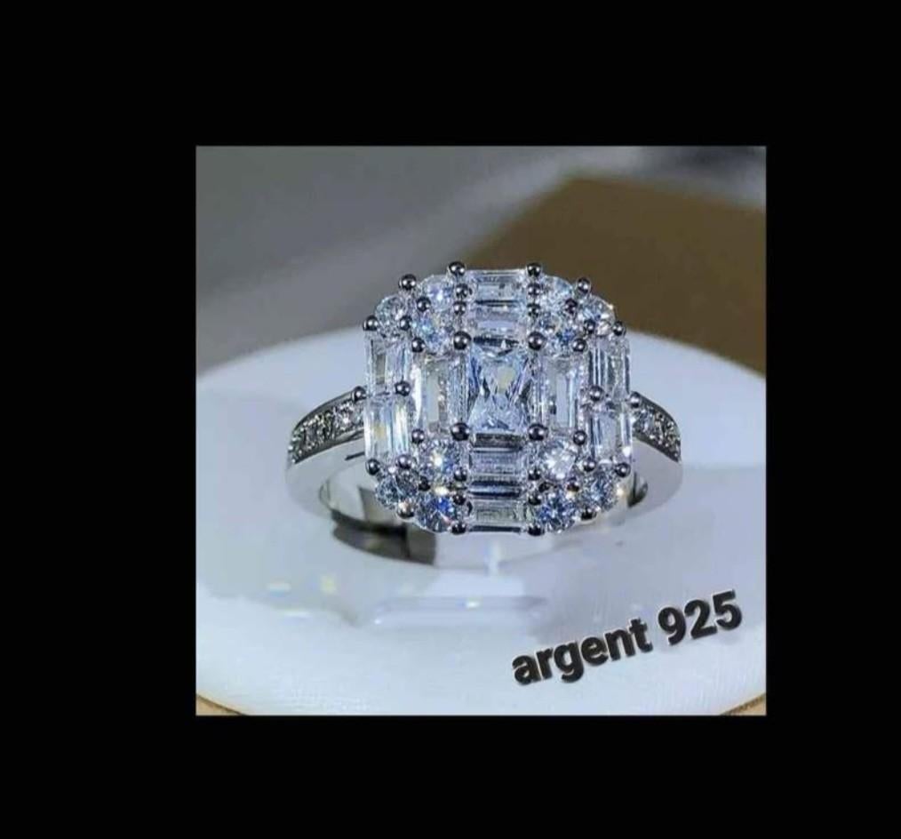 Bague en argt 925 , pierre moissanite, Verzamelen, Swarovski, Ophalen of Verzenden