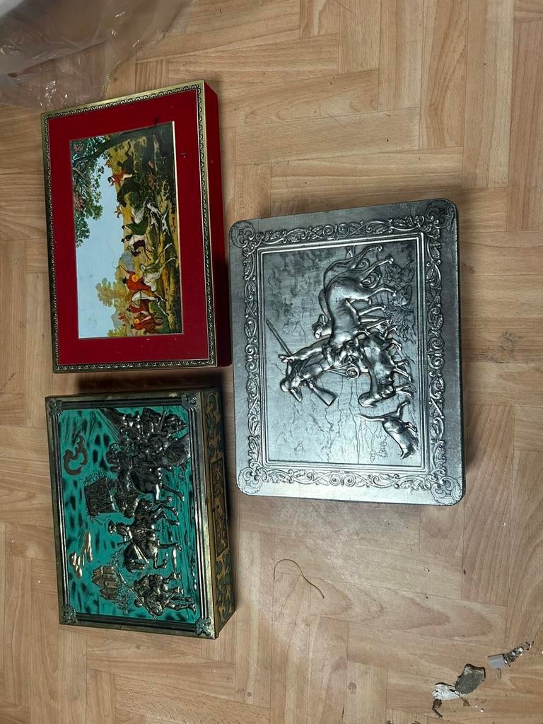 Boites anciene, Ophalen