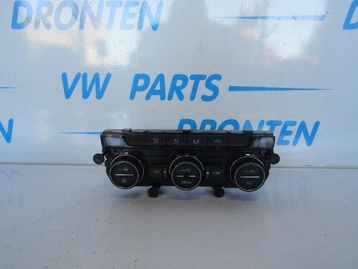 Kachel Bedieningspaneel van een Volkswagen Golf, Gebruikt, -, Volkswagen, -
