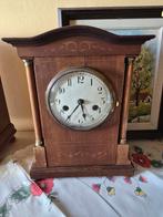 Antieke tafelklok, Ophalen