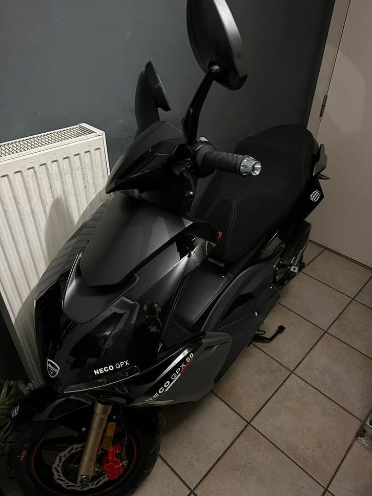 brommer Neco gpx 50 A klasse, Fietsen en Brommers, Scooters | Piaggio, Zo goed als nieuw, Klasse B (45 km/u), Ophalen
