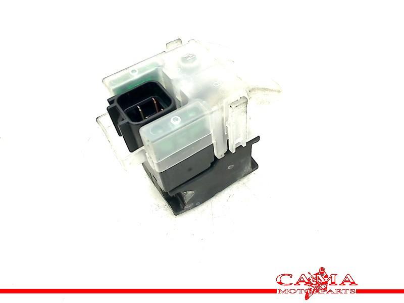 SOLÉNOÏDE DU DÉMARREUR Monster 1200 R 2016-2019 (M1200), Motos, Dhr. S. di Majo, Utilisé, Info@cama-motorparts.nl, P.J. Troelstraweg 8 8
3144 CX  MAASSLUIS, NL