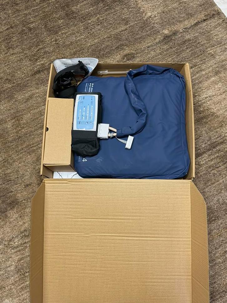 Alternerend zitkussen, Diversen, Verpleegmiddelen, Zo goed als nieuw, Ophalen