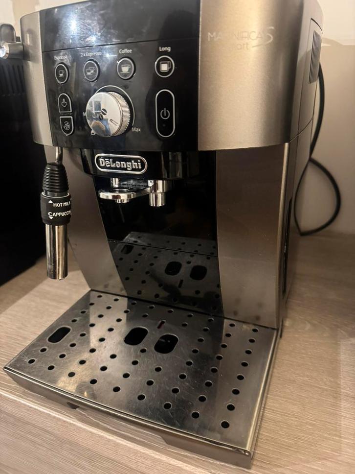Machine à café broyeur delonghi smart, Electroménager, Cafetières, Comme neuf, Enlèvement ou Envoi