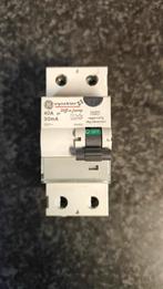 Differentieelschakelaar 2P/40A/30mA, Doe-het-zelf en Bouw, Ophalen