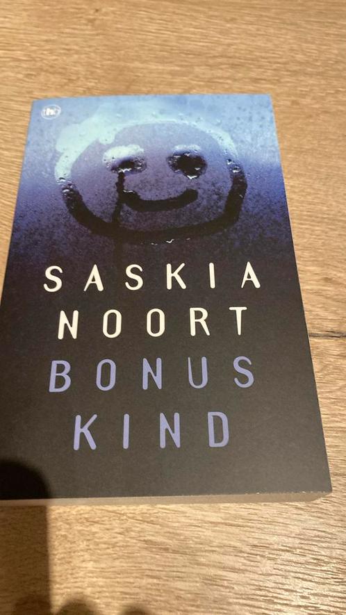 Saskia Noort - Bonuskind, Boeken, Thrillers, Zo goed als nieuw, Ophalen of Verzenden