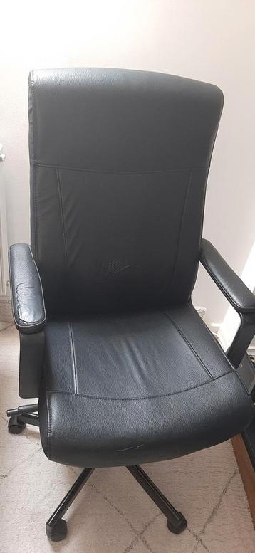 Chaise de bureau beschikbaar voor biedingen