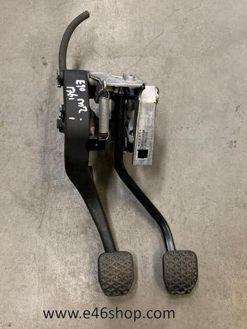 PEDAALSET BMW E90 E91  beschikbaar voor biedingen