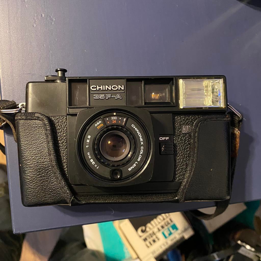 Appareil Photo Argentique Compact Chinon 35F-EE - 35mm, Noir, Occasion