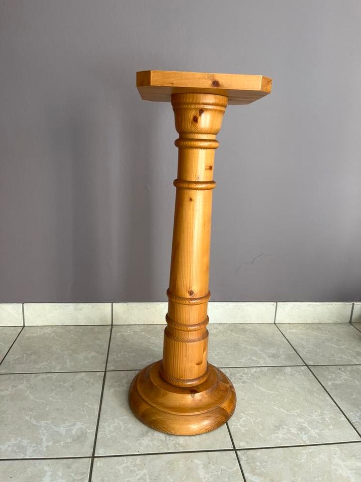 Houten sokkel / zuil voor plant of beeld, Huis en Inrichting, Woonaccessoires | Zuilen en Pilaren, Gebruikt, Ophalen
