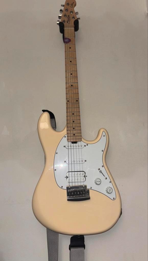 Guitare sterling + ampli Marshall MG10 Gold – Pack complet, Muziek en Instrumenten, Snaarinstrumenten | Gitaren | Elektrisch, Zo goed als nieuw