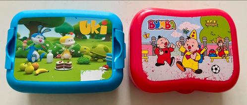 Brooddoos Uki blauw en Bumba rood, Kinderen en Baby's, Overige Kinderen en Baby's, Zo goed als nieuw, Ophalen of Verzenden
