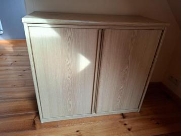 Dressoir beschikbaar voor biedingen