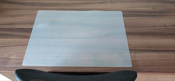 2 x onderleggers voor bureau (65 x 45cm) beschikbaar voor biedingen