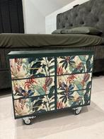 Kastje op wielen - nachtkastje, Ophalen, Gebruikt, 55 tot 70 cm, 45 tot 65 cm