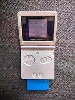 Gameboy Advance SP + Pokémon Blue + lader, Games en Spelcomputers, Spelcomputers | Nintendo Game Boy, Ophalen of Verzenden, Zo goed als nieuw