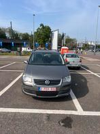 Volkswagen Touran 1.4 TSI, Autos, Boîte manuelle, Phares directionnels, 4 portes, Euro 4