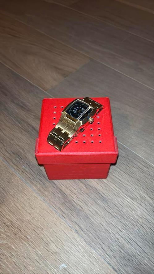 Diesel Cliffhanger horloge DZ2151 Goud, Handtassen en Accessoires, Horloges | Antiek, Polshorloge, Overige merken, Goud, Ophalen of Verzenden