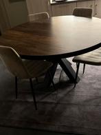 Mooie ronde eettafel, Enlèvement