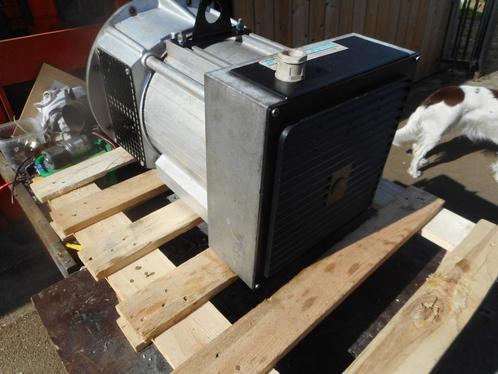 Generator 400 Volt 3 fase 1500 toeren 7 Kva, Zakelijke goederen, Machines en Bouw | Aggregaten, Ophalen