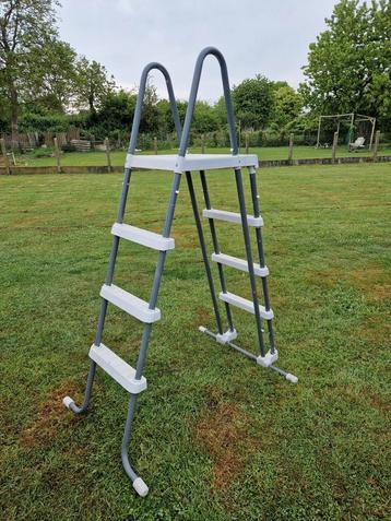 Intex zwembadtrap 122 cm, Tuin en Terras, Ophalen