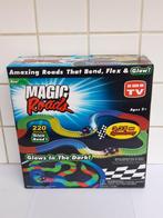 Moduleerbaar racecircuit + zelfrijdende auto met lichtjes, Kinderen en Baby's, Overige merken, Racebaan, Ophalen of Verzenden