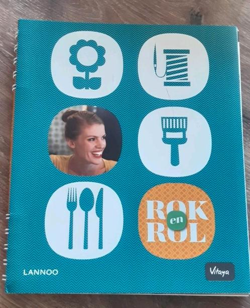 Karolien Verbanck - Rok en rol, Boeken, Mode, Zo goed als nieuw, Ophalen of Verzenden