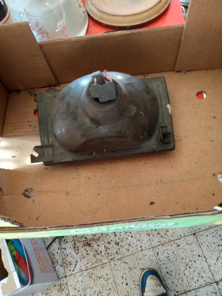 Phare gauche de la Nissan Micra K10, Autos : Pièces & Accessoires, Éclairage, Nissan, Enlèvement ou Envoi