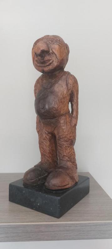 Sculptures sur socle en marbre.
Dédicacé, Enlèvement ou Envoi