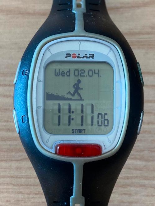 Polar sporthorloge met hartband en voetsensor, Handtassen en Accessoires, Sporthorloges, Gebruikt, Waterdicht, Ophalen of Verzenden