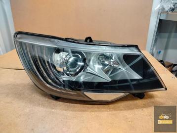 Skoda Superb II lift Xenon lamp rechts beschikbaar voor biedingen