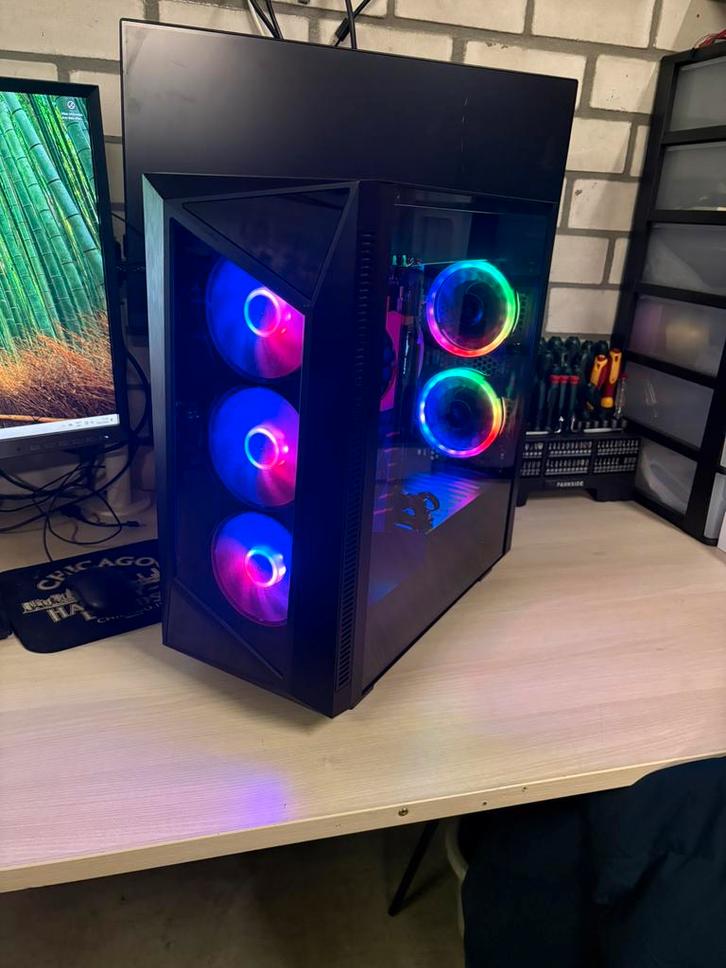 Game PC i7-7700 | R9 390 8GB |  500GB SSD, Computers en Software, Desktop Pc's, Zo goed als nieuw, SSD, Ophalen