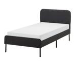 Lit IKEA simple + matelas – Prêt à l’usage !, Huis en Inrichting, Slaapkamer | Boxsprings, Ophalen, Zo goed als nieuw