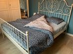 wit metalen bed met matras, Huis en Inrichting, Ophalen, Wit, Tweepersoons, Zo goed als nieuw