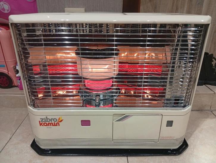 ZIBRO KAMIN RCA 100 PETROLEUMKACHEL, Maison & Meubles, Poêles, Comme neuf, Autoportant, Chauffage au kérosène, Autres carburants