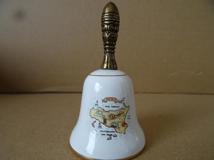 Curiosa tafelbel Sicilia Sicilië aardewerk of porselein 8cm, Antiek en Kunst, Curiosa en Brocante, Ophalen of Verzenden