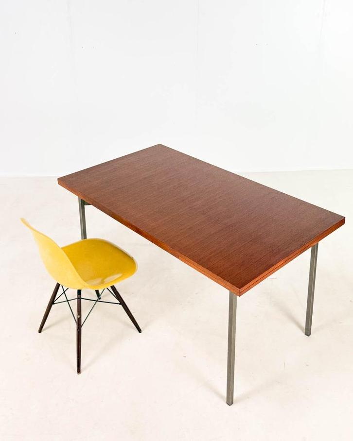 Modernistische vintage eettafel/bureau met verlengstukken, Huis en Inrichting, Tafels | Eettafels, Zo goed als nieuw, 50 tot 100 cm